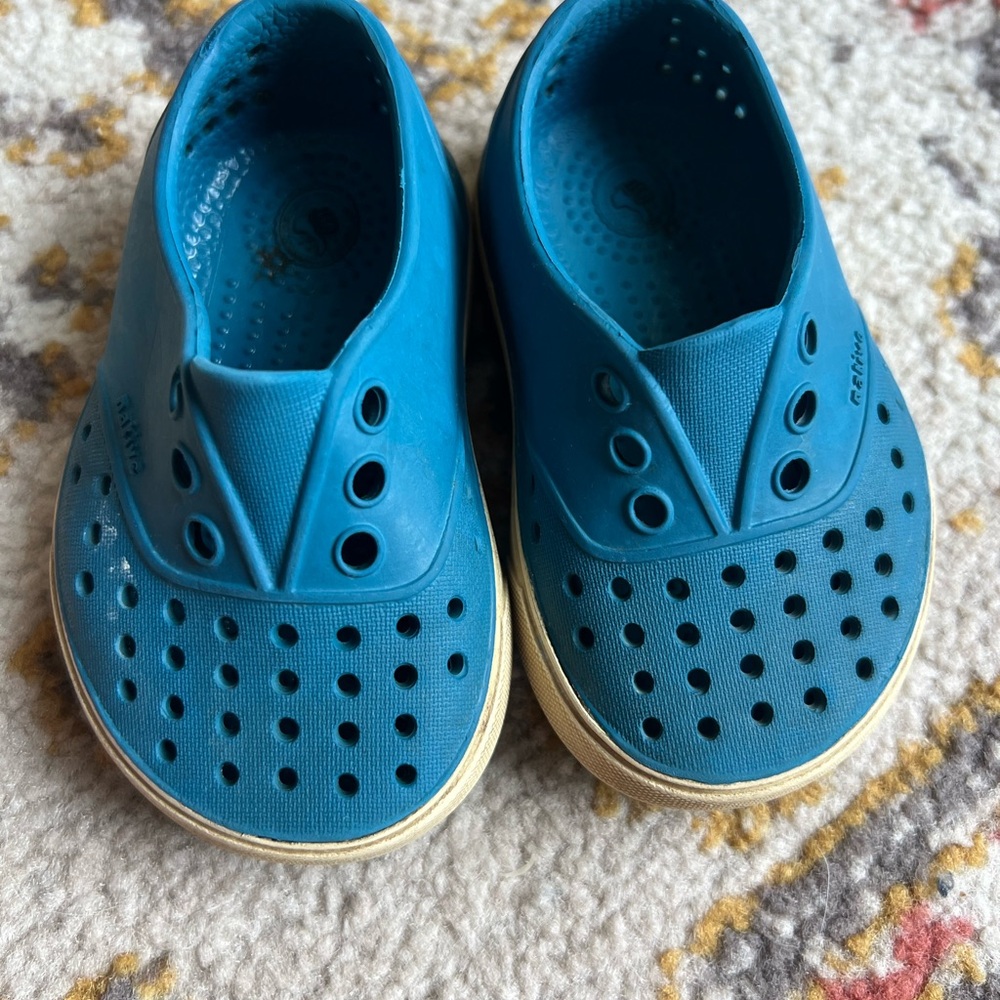 Native Kids Slip-On Water Shoes in Teal